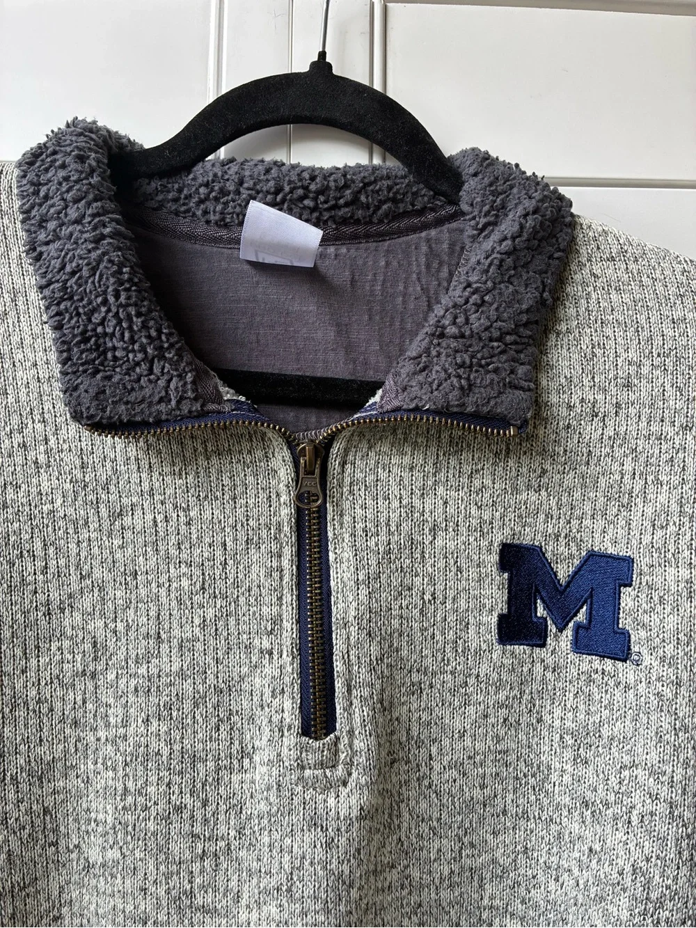 Gray Michigan Wolverines quarter zip sweatshirt sherpa blue embroidered M XL